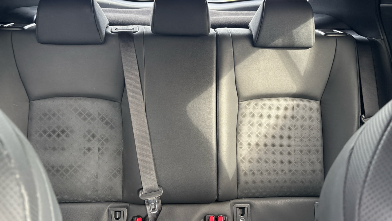 Toyota C-HR 1.8 Hybrid Design 5dr CVT Hybrid Hatchback